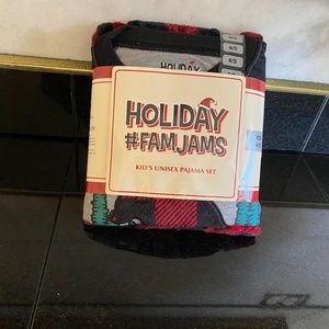 Holiday FamJams Kid's Unisex Matching Family Pajamas, 2 Piece Set